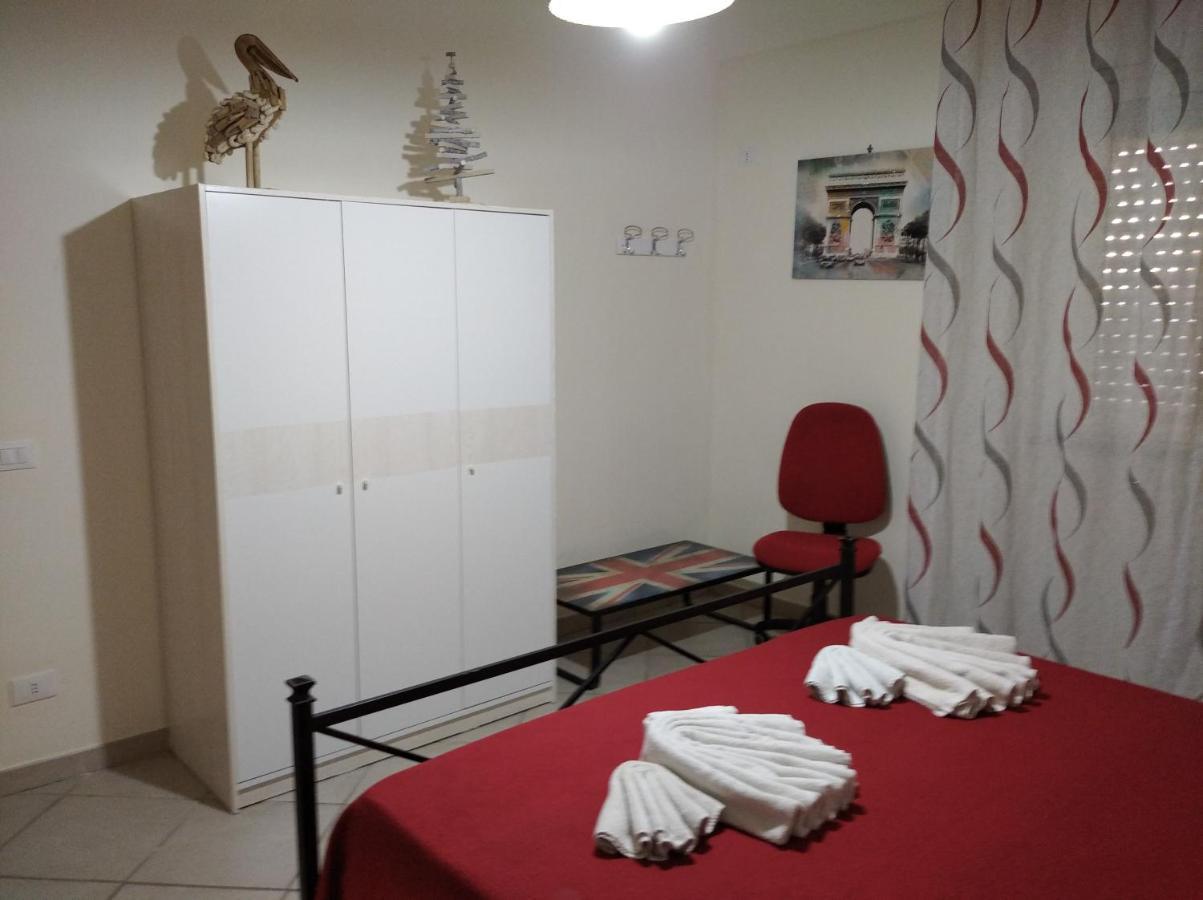 La Fenice Apartment Palermo Luaran gambar